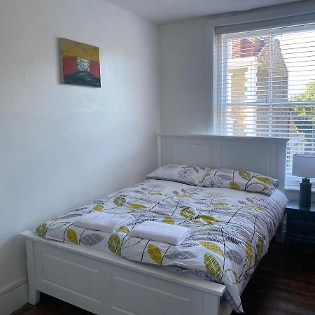 Accommodation HUB Studio 2 Londres Exterior foto
